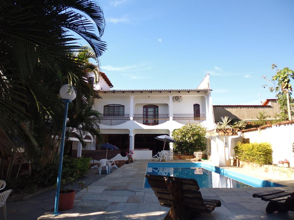 Pollyana Inn 2*